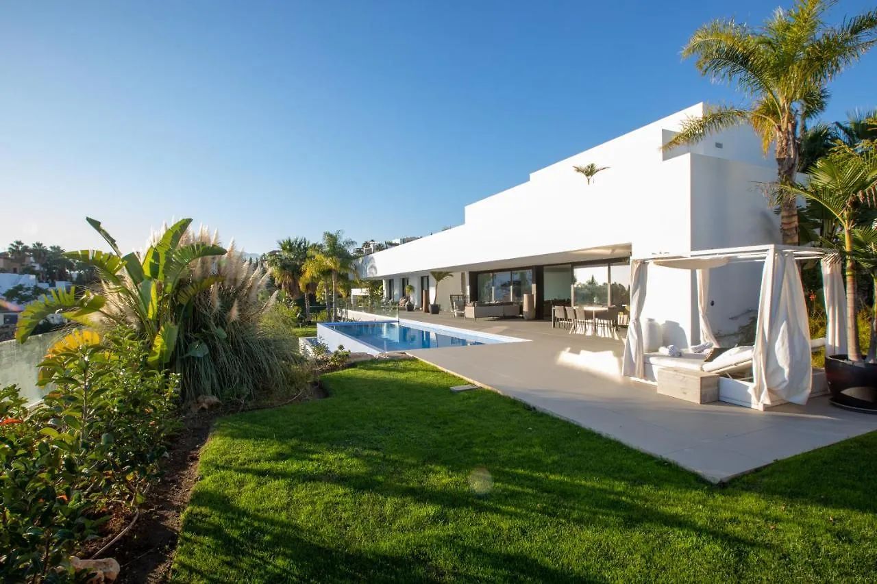 Modern Luxury Villa In Los Flamingos Estepona 0*,  Espagne