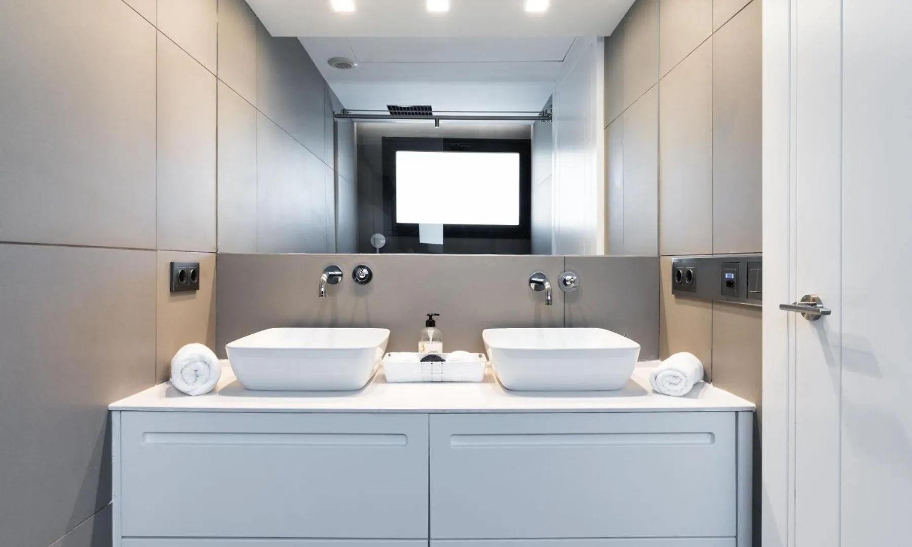Modern Luxury Villa In Los Flamingos Estepona